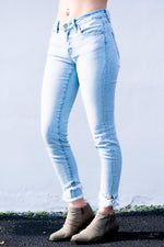 Riley KanCan Jeans Lightwash - prochainsawauthority